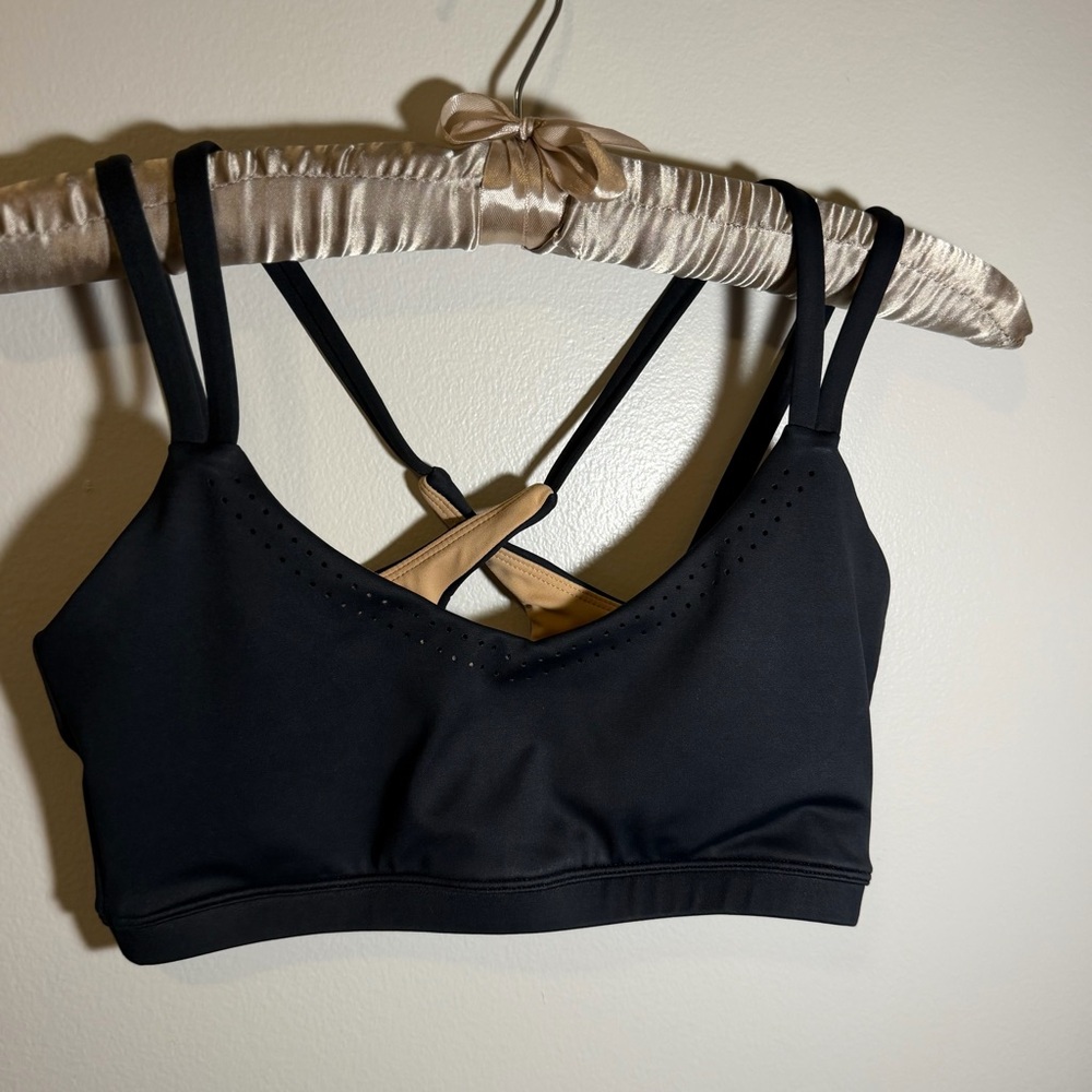 BuffBunny Black Strappy Criss Cross Sports Bra Size Small Athleisure Gym